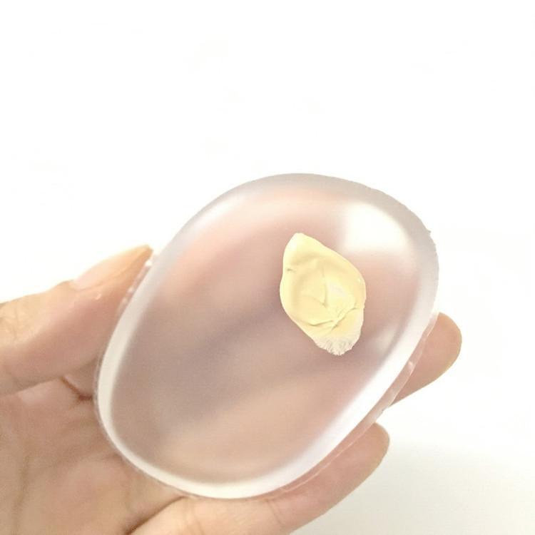 Gadgets d'Eve beauté SILIPONGE™ , L'éponge innovante pour se maquiller sans en perdre une goutte